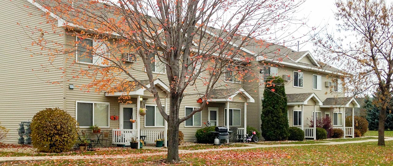 Parkway Townhomes Apartments for Rent in Northfield, MN